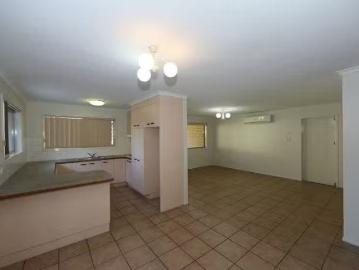 Deal! 10 Lilyvale Street, Mansfield QLD 4122