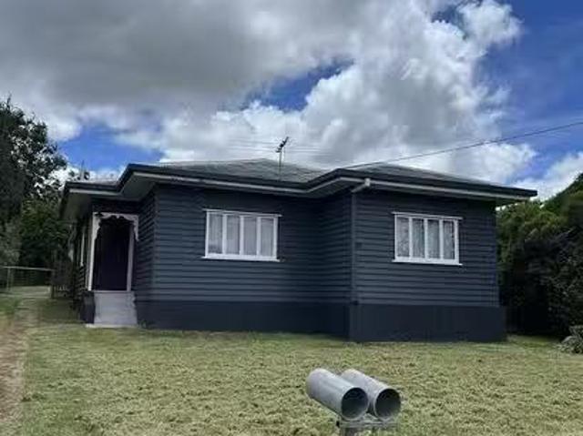 Rental! 10 Webster Street, Kingaroy, QLD 4610