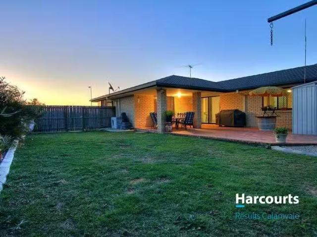 Charming 10 Vedders Drive, Heritage Park, QLD 4118