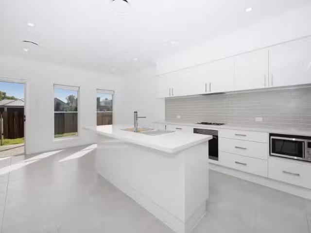 Cozy 10A Short Street, Mudgee Townhouse for rent Listed by Ki.