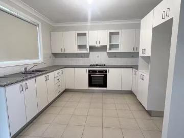Just in! 10B Winpara Close, Tahmoor, NSW 2573
