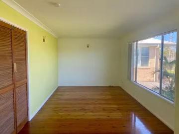 Cozy 114 Prince Edward Avenue, Culburra Beach, NSW 2540