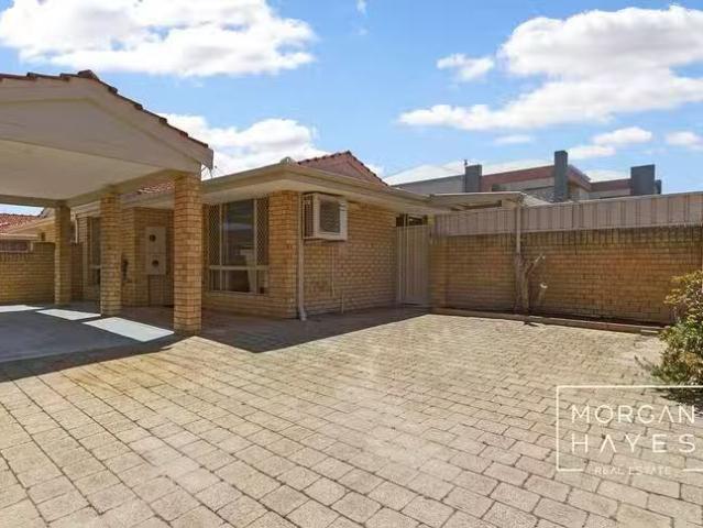 Unique 1/157 Stock Road, Attadale, WA 6156