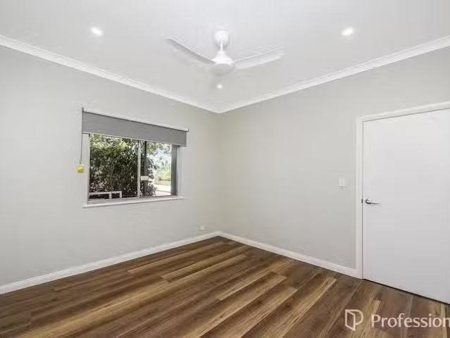 Deal! 1/15 Falls Road, Serpentine, WA 6125