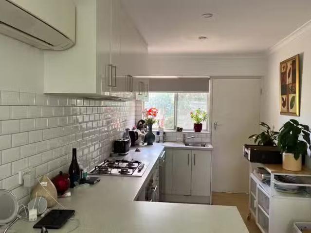 For Rent! 1/15 Russell Street, Glenelg North SA 5045
