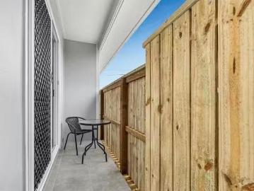 Unique 1/16 Jindalee Street, Jindalee, QLD 4074