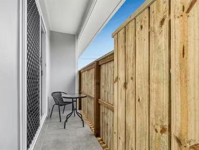 Nice 1/16 Jindalee Street, Jindalee, QLD 4074
