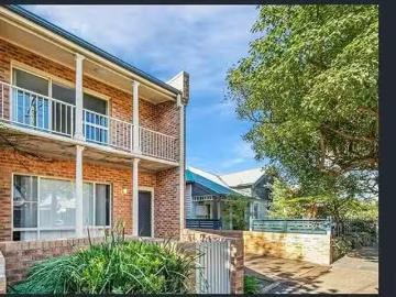 Cheap 1/173 Dawson Street, Cooks Hill, NSW 2300