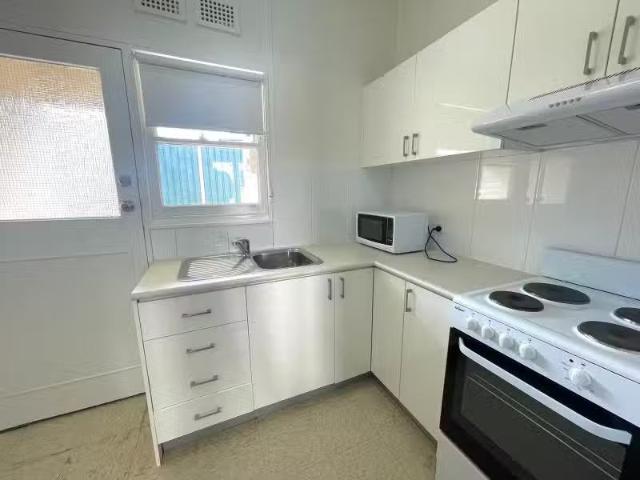 Deal! 1/19 27 Boronia Street, South Granville NSW 2142