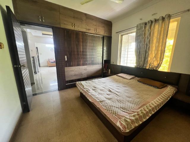 Rental | 1100 Sq.Ft. Apartment in Paravsakshi Apartments