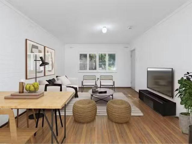 Deal! 1/109 Weaponess Road, WEMBLEY DOWNS, WA 6019 House for.