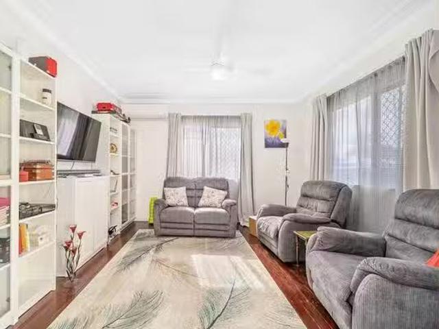For Rent! 111 Blackwood Road, Deagon, QLD 4017