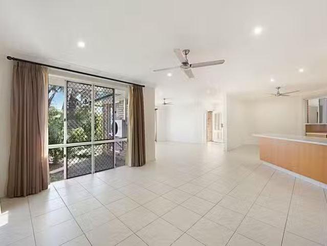 Deal! 111 River Park Drive, Annandale, QLD 4814