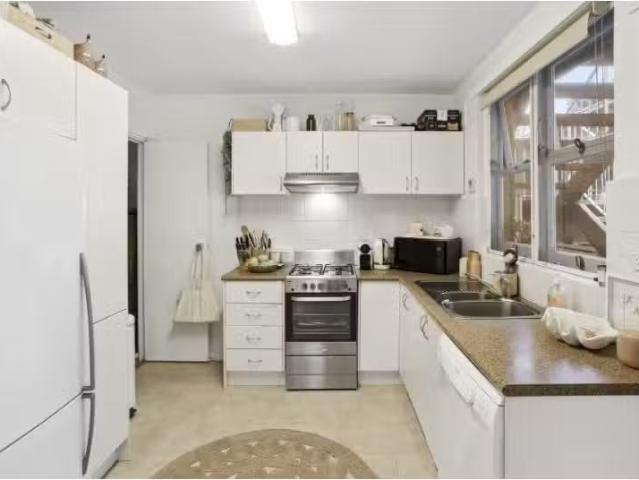 Cozy 1/131a Woodland Street, Balgowlah Apartment for rent Lis.