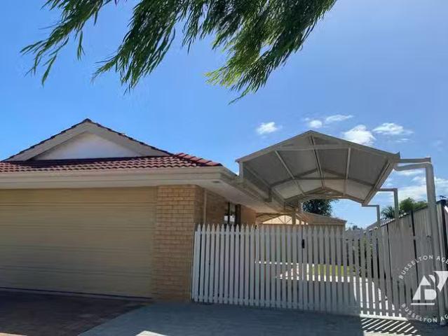 Cozy 11 Cardinal Crescent, West Busselton, WA 6280