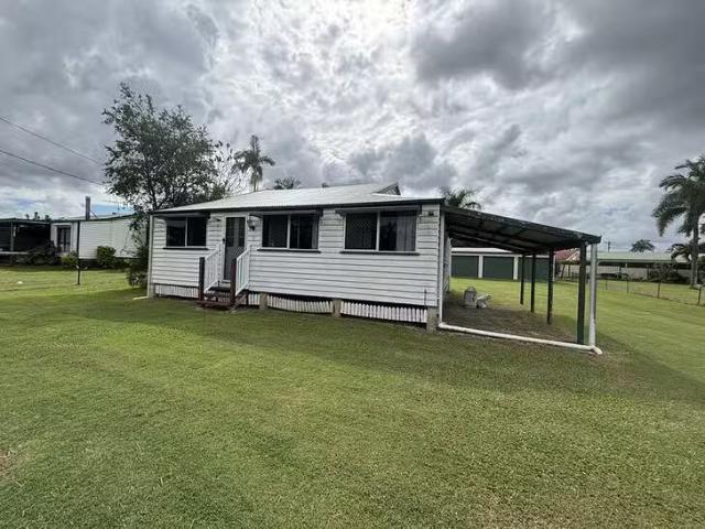Deal! 11 Hunter Street, Torbanlea, QLD 4662