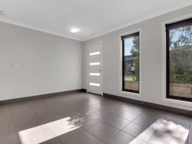 Just in! 11 Matilda Avenue, Wollert VIC 3750 Townhouse For L.