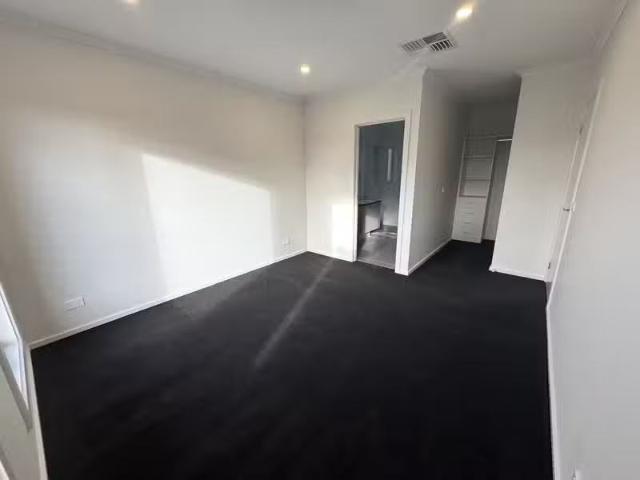 New 11 Stephens Street, HORSHAM, VIC 3400 House for Rent