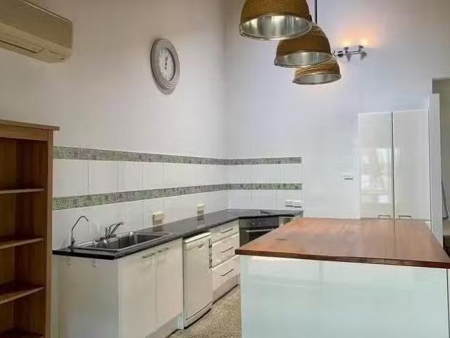 Cozy 11 Pleasant Court, Carrara, QLD 4211