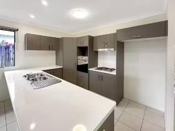 Rental! 11 Rosenberg Street, Atherton, QLD 4883