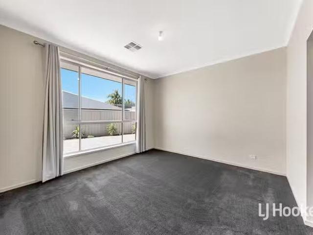 For Rent! 11 Regent Avenue, Pooraka, SA 5095