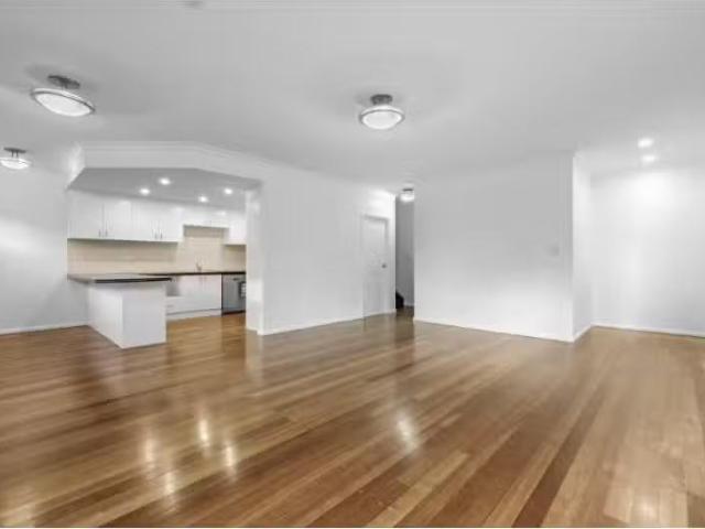 Nice 11a Llewellyn Street, Lindfield House for rent Listed by.