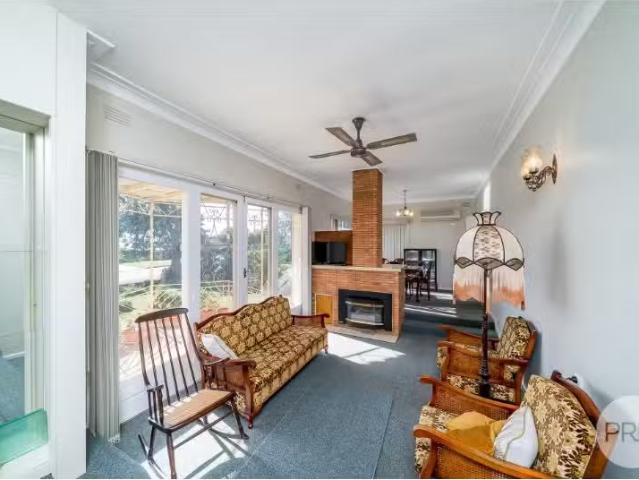 Rental! 124 Ashmont Avenue, Ashmont House for rent Listed by.