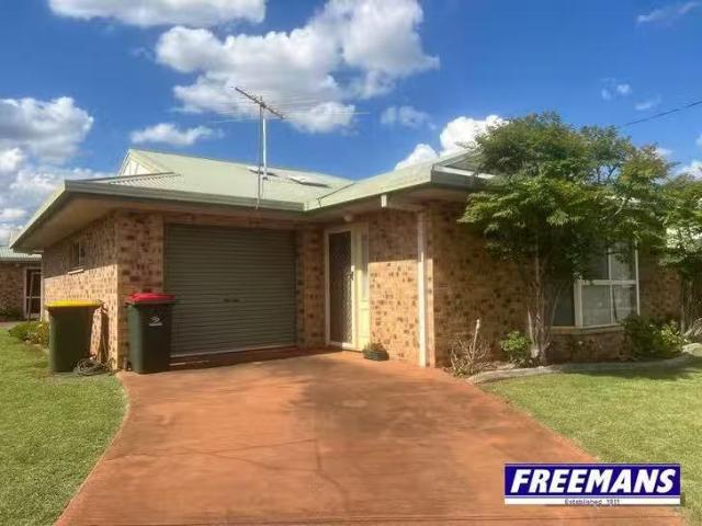 Nice 1/25 Windsor Circle, Kingaroy, QLD 4610