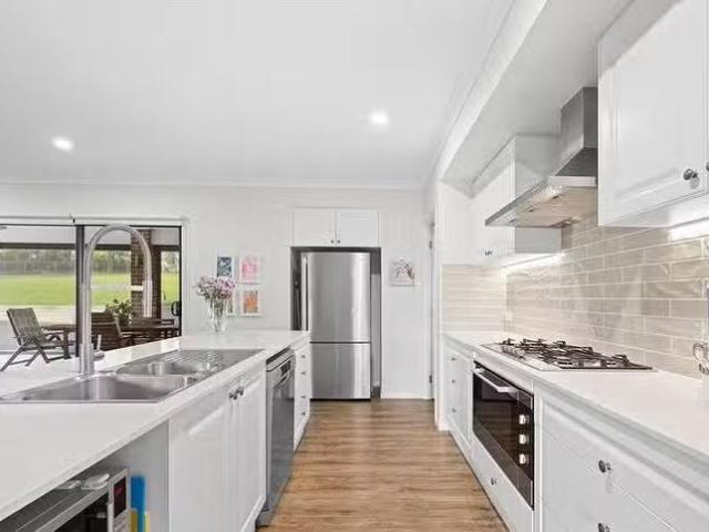 Just in! 125 133 Panitz Drive, Jimboomba, QLD 4280
