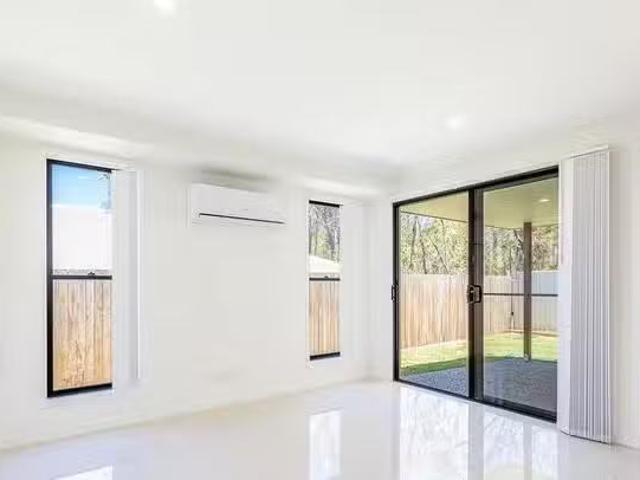Rental! 1/26 Beck Street, Park Ridge, QLD 4125