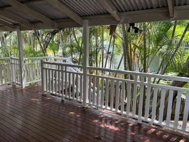 Cozy 126 Victoria Avenue, Chelmer, QLD 4068