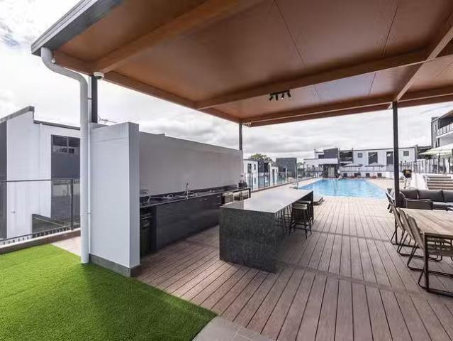 Cheap 127/49 Mcgregor Road, Palmyra, WA 6157