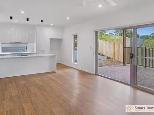 Just in! 1/28 Erbacher Road, Nambour, QLD 4560