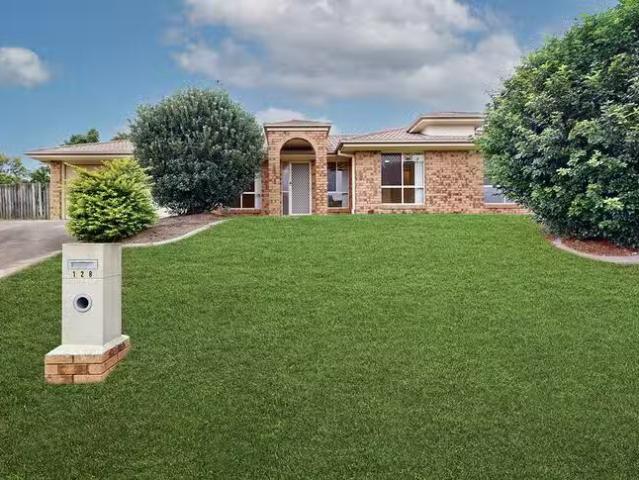 New 128 Pohon Drive, Tanah Merah, QLD 4128