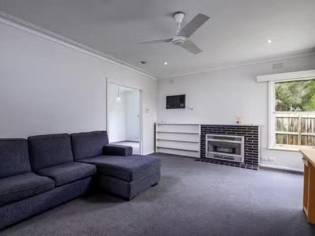 Deal! 1200 North Road, Oakleigh South VIC 3167