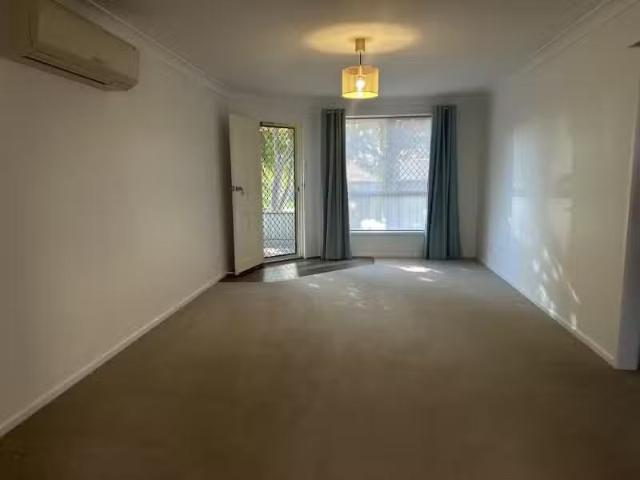 For Rent! 1/21 Illoura Street, TAMWORTH Apartment for rent Li.