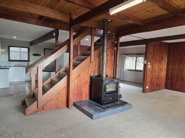 Charming 122 Scenic Drive, Adaminaby, NSW 2629
