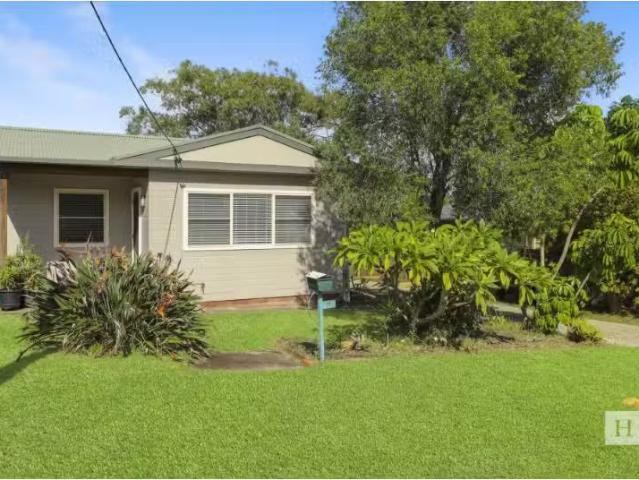 Unique 12 Cambridge Ave, Kanwal House for rent Listed by Heri.