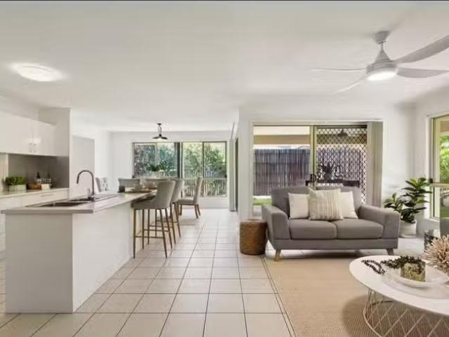 Cozy 12 Cedarton Crescent, Ormeau, QLD 4208