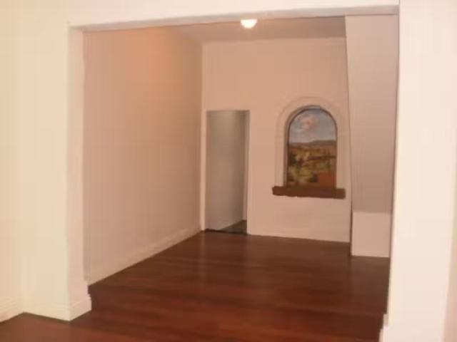 Unique 12 Chalder Street, NEWTOWN House for rent Listed by La.