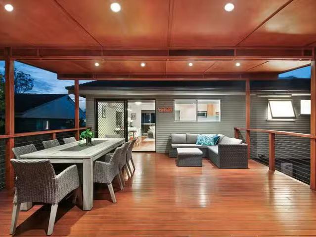 Charming 12 Arilpa Crescent, Ferny Hills, QLD 4055