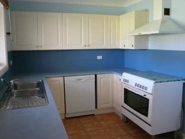 Charming 12 Bisdee Place, Nowra House for rent Listed by Chri.