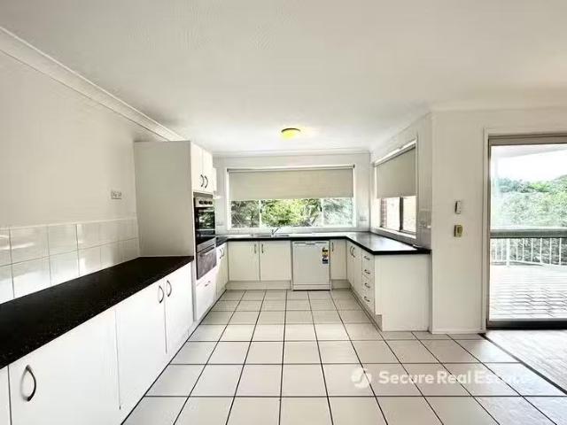 Cheap 1/2 Brasted Street, Taringa, QLD 4068