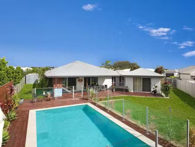 Nice 12 Goldenbell Place, Peregian Springs, QLD 4573