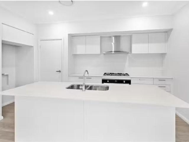Deal! 12 Garreeaira Road, Wongawilli House for rent Listed by.