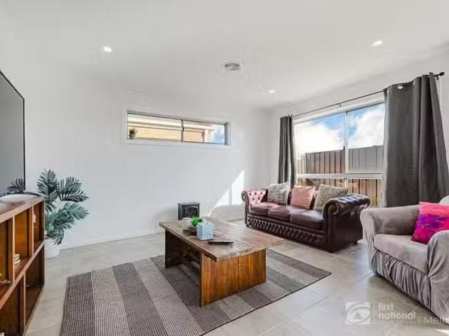 Charming 12 Enrica Drive, Melton South, VIC 3338