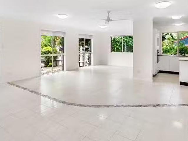 Cozy 12 Kylie Court, Pomona, QLD 4568