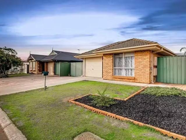 Rental! 12 Meadows Lane, Davoren Park, SA 5113