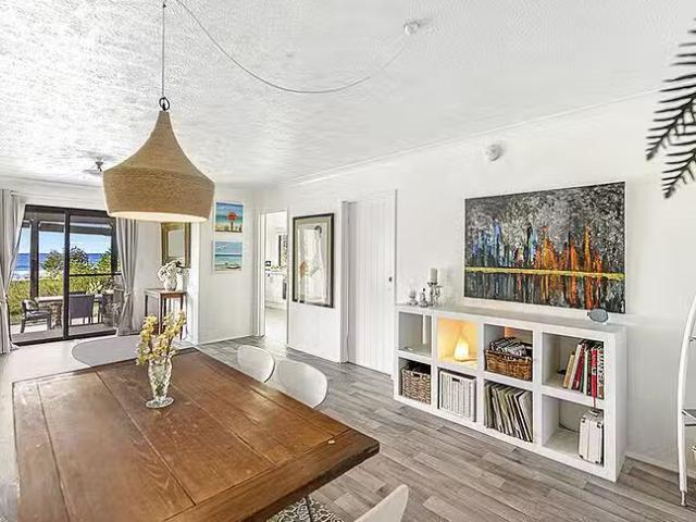 Cozy 1/2 Short Street, Bilinga, QLD 4225