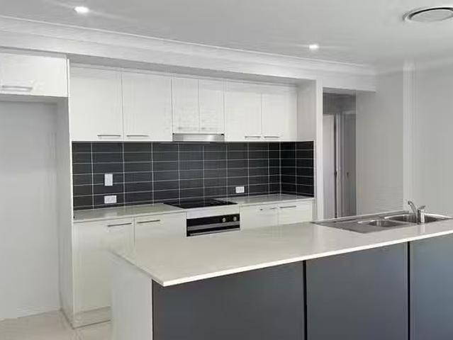 Cheap 12 Prince Street, Greenbank, QLD 4124